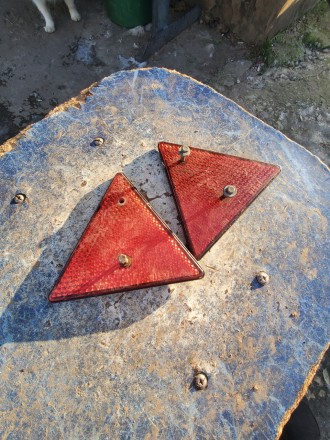 Продам Катафоти відбивачі трикутник червоний катафот вантажівки причепа ідеал СР. . фото 7