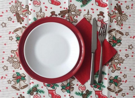 Прикрасьте свій новорічний стіл яскравими і красивими сервіровочними серветками.. . фото 5