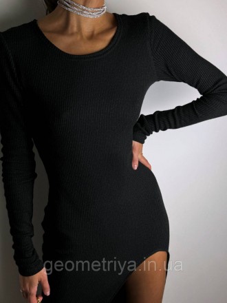 
Черное платье облегающее с вырезом на ноге люрексная нить
Параметры:
S: ОГ до 9. . фото 4