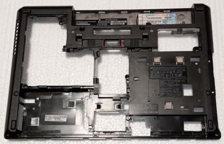 Нижня частина корпуса (поддон) з ноутбука HP ProBook 6470b 6070B0569201 641838-0. . фото 2