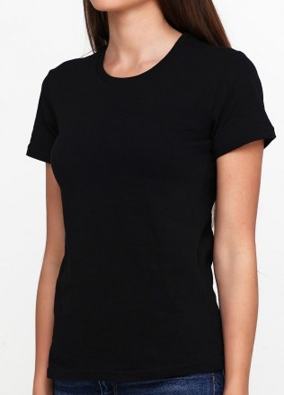 Посетите мир стильной простоты с нашей базовой женской футболкой черного цвета 1. . фото 4