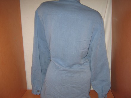 Женская рубашка б/у с длинным рукавом (манжет снизу застегивается на металличес. . фото 4