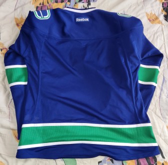 Хоккейный, женский свитер Reebok NHL Vancouver Canuks, для болельщиц , размер-М,. . фото 7