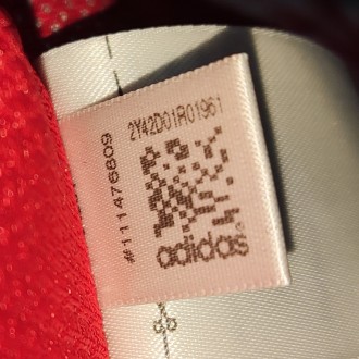 Спортивная майка Adidas, размер XS-S, длина спереди-60см, сзади-68см, под мышкам. . фото 9