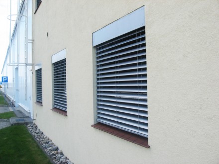 Фасадні жалюзі - це ідеальний захист вікон від сонця та небажаних сторонніх погл. . фото 2