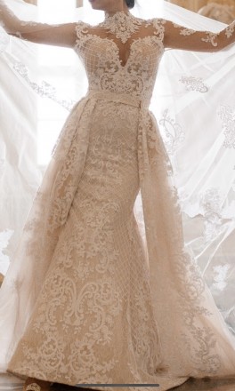 Шикарное свадебное платье .
Италия , оригинал.

Размер 44( подойдет на 42 и н. . фото 6