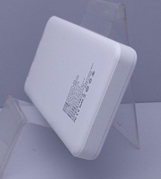 Портативна батарея AWEI P5K 10000mAh
Характеристики:
Струм, А: 2,1
Заряджання ба. . фото 6