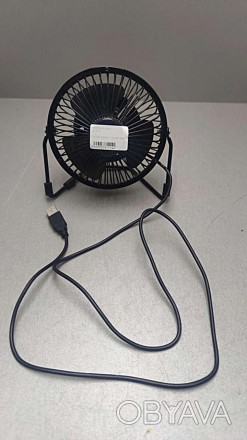 Этот небольшой современный вентилятор способен подарить долгожданную прохладу в . . фото 1