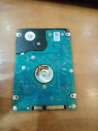 БУ жорсткий диск 320 ГБ Segate
(2.5", 5400 об / хв, 8 МБ кеш, SATAII, для . . фото 3