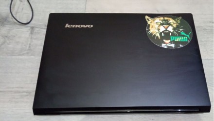 Ноутбук з переду як новий, майже не користувались
від відомого Китайського Брен. . фото 6