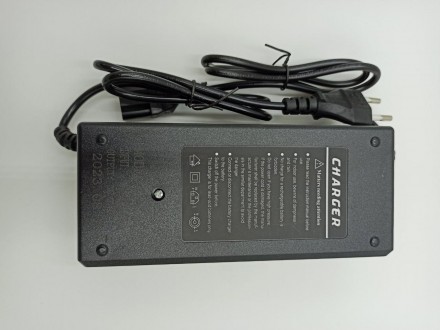 Зарядное устройство для свинцовых-кислотных АКБ Instrade 48V20Aч
Технические хар. . фото 5