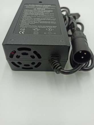 Зарядное устройство для литиевых АКБ Instrade 48V 2A RCA
Технические характерист. . фото 3