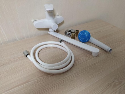 Змішувач для ванни та душу з довгим виливом із термопластичного пластику SW Osca. . фото 4