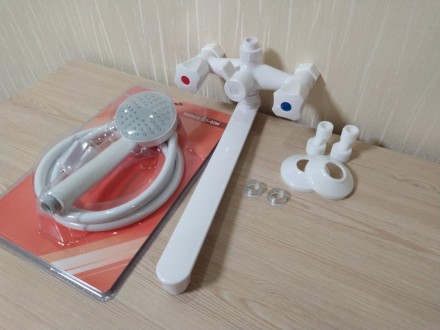 Змішувач для ванни і душу з довгим виливом із термопластичного пластику SW Omega. . фото 3