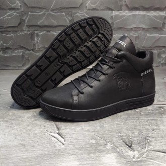 
Кроссовки ботинки кожаные зимние 
Diesel Pirate Black
 
Ультрасовременный дизай. . фото 2