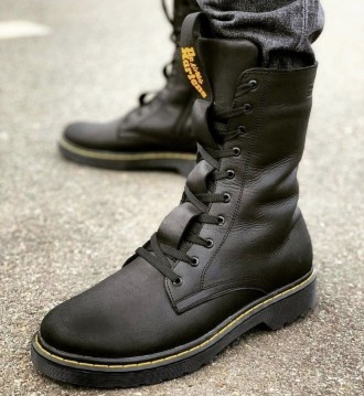 Класичні черевики Dr. Martens на шнурівці залишаються культовим взуттям і заслуг. . фото 4