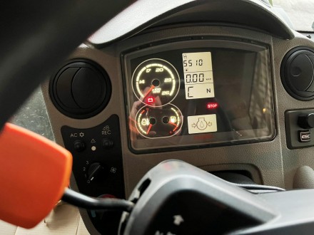 Тактор колісний Claas Axion 850 
2018 рік випуску
Потужність 250 к. с.
Напрац. . фото 10