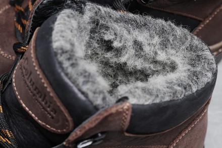 Зимові шкіряні черевики на хутрі коричневі
Міцний верх із натуральної шкіри та в. . фото 6