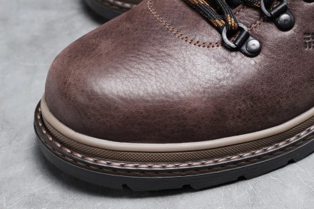 Зимові шкіряні черевики на хутрі коричневі
Міцний верх із натуральної шкіри та в. . фото 7