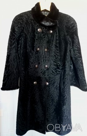 Натуральное меховое пальто Glabor , черного цвета из каракуля  - с витком больши. . фото 1