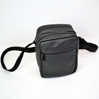 Эта элегантная сумка мессенджер изготовлена из высококачественной натуральной ко. . фото 13