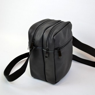 Эта элегантная сумка мессенджер изготовлена из высококачественной натуральной ко. . фото 2