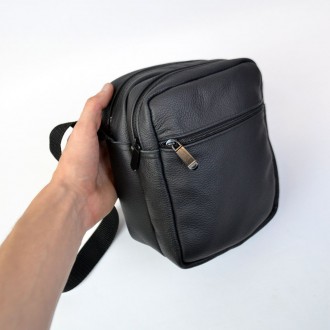 Эта элегантная сумка мессенджер изготовлена из высококачественной натуральной ко. . фото 7