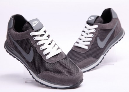 Кросівки чоловічі літні Nike замша-сітка
Чоловічі кросівки Nike замша-сітка
Вико. . фото 3