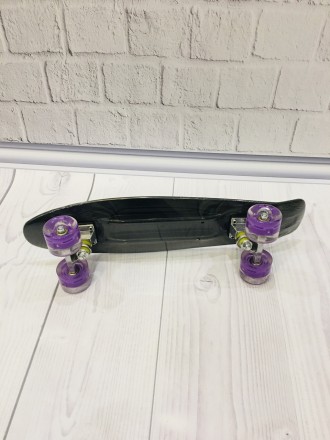Скейт (пенни борд) Penny board со светящимися колесами арт. 8740
Современные пен. . фото 4