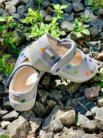 
Туфлі дитячі DARIA сірі серце
 
Розмірний ряд: 21-26
Верх взуття: бавовна 100%
. . фото 9