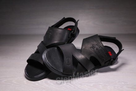 Мужские кожаные сандалии-шлепанцы Levis Black
Характеристика товара:
Вид обуви: . . фото 12