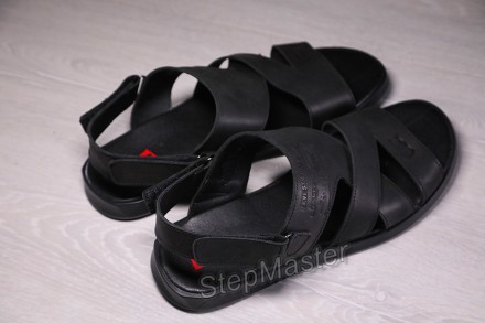 Мужские кожаные сандалии-шлепанцы Levis Black
Характеристика товара:
Вид обуви: . . фото 8