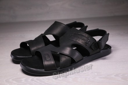 Мужские кожаные сандалии-шлепанцы Levis Black
Характеристика товара:
Вид обуви: . . фото 6