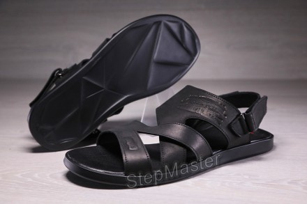 Мужские кожаные сандалии-шлепанцы Levis Black
Характеристика товара:
Вид обуви: . . фото 14