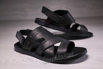 Мужские кожаные сандалии-шлепанцы Levis Black
Характеристика товара:
Вид обуви: . . фото 11