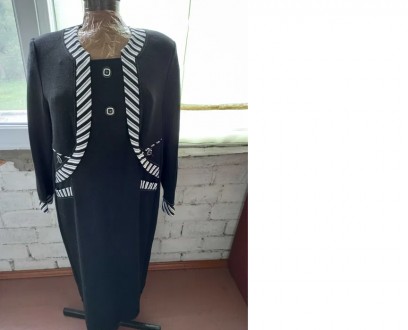 Сукня жіноча (білоруський трикотаж, шерсть -30%. ПАН- 70%) чорного кольору з дек. . фото 2