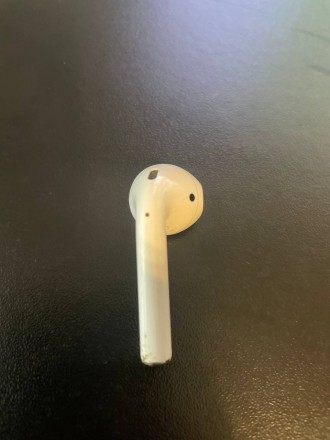 Навушники Airpods 2 продаю у звязку з тим що загубив лівий навушник, в комплекті. . фото 4