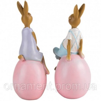 Статуетка кроликів — це фігурка з полістоуну, що зображує трьох грайливих кролик. . фото 4