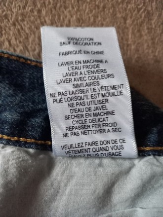 Продам підліткові джинси Levi's б/у в доволі хорошому стані (8-10 років).
. . фото 9
