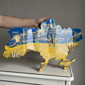 Настенные часы "Карта Украины" – это воплощение красоты эпоксидной смолы в сочет. . фото 6