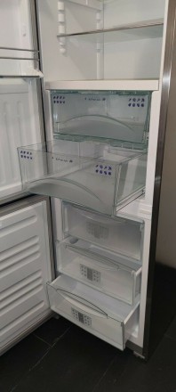 Холодильник Liebherr No frost. Суха заморозка непотрібно розморожувати. LED дисп. . фото 5