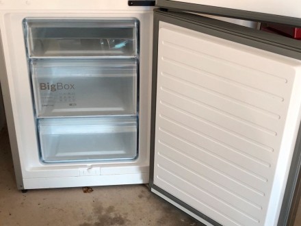 Холодильник Bosch No frost. Система сухої заморозки непотрібно розморожувати. По. . фото 6
