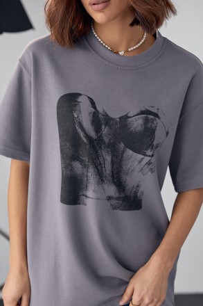 Женская трикотажная футболка оверсайз – это стильный элемент гардероба, сочетающ. . фото 5