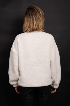 
Стильный свитер производство Турция. Крой прямой. Застежек нет. Ткань мягкая, т. . фото 4