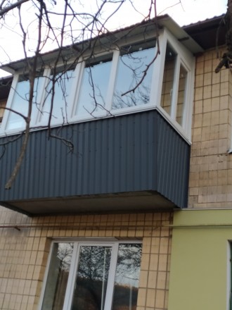 Виготовлення та професійний монтаж металлопластикових балконів з розширенням під. . фото 11