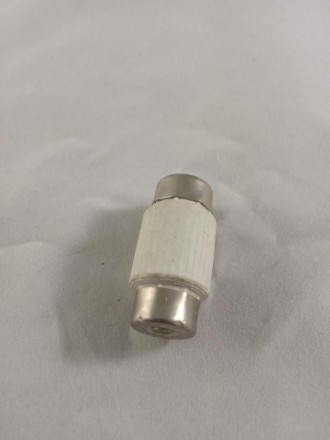 Предохранитель Пвд1-2у3 2А 500V Плавкие вставки. Харьков. фото 1 Предохранитель Пвд1-2у3 2А 500V Плавкие вставки. Харьков. фото 1
