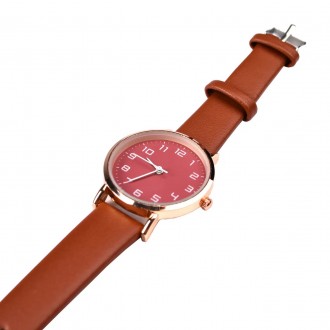 Женские наручные часы – утонченность и классика в одном простом дизайне.
Н. . фото 3
