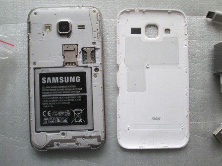 Смартфон Samsung G361H/DS (SEK) White. В'єтнам. Дві SIM-картки. Не новий

. . фото 5