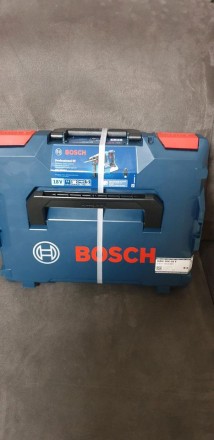 Акумуляторний перфоратор Bosch. Компактний (347 мм довжина), легкий (3 кг), вико. . фото 2