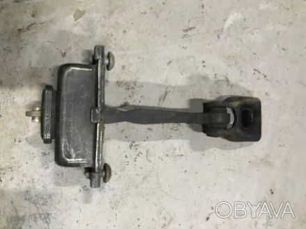 Бу ограничитель передней двери Mercedes W168, A1687200116, 1687200116. . фото 1